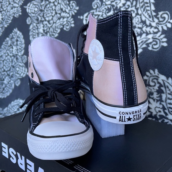 Converse Chuck Taylor All Star Hi Black/Magenta/White MEN`S - Picture 10 of 16